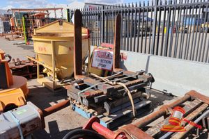 53 · 1 X HANDLING SYSTEMS AUSTRALIA HYDRAULIC FORKLIFT ATTACHMENT, 2 TINE (SOME RUST / UNTESTED)