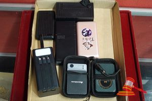 Tray Of Assorted Portable Power Banks / Battery Chargers (Untested)