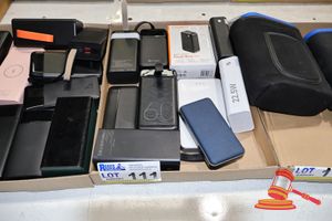 111 · 10 X PORTABLE POWER BANKS, VARIOUS BRANDS AND POWER . INCLUDING: CYGNETT, KICKASS. UNTESTED (SOME MARKS)