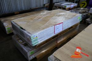 45 · PERCO ORIGINAL LAMINATE FLOORING x QTY - 38.35m2 BEECH TOWN OAK PLANK (Pg6022)