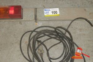 100 · TRAILER LIGHT BAR