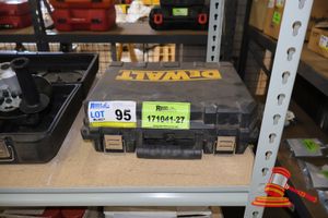 1 X Dewalt Cordless Impact Wrench Kit, Model: Dw059, 18v Xrp, With 2 X Batteries, Charger, Case, Untested