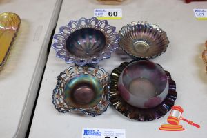 61 · 5x ASSORTED VINTAGE CARNIVAL GLASSWARE