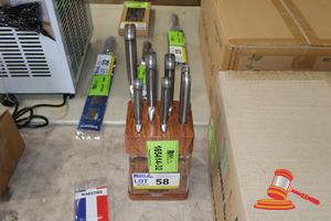 58 · KNIFE BLOCK SET