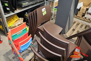 64 · APPROX 12 X BROWN PLASTIC STACKABLE CHAIRS, 5 X MULTICOLOURED CHILDREN'S STACKABLE PLASTIC CHAIRS
