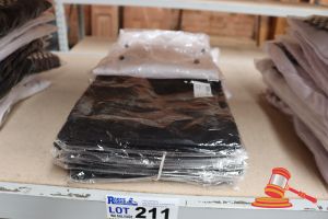 211 · BUNDLE OF CHEFS JACKETS AND APRONS