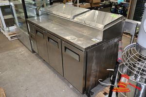 Skope 3 Door Refrigerator/Prep Bench, Model: Rf8.Ppz.3.Sd, Sn:Qa201210277, 220-240v, R290 Refrigerant, 3.5a, Mobile, Untested, Some Wear/Marks, Approx; 1.8m W X 800mm D X 1m H