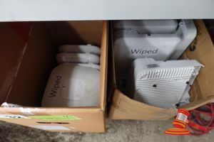 Quantity Of Cisco Aironet Wireless Access Points, Model: Air-Cap3502i-N-K9, Cisco Aironet Wireless Access Points, Model: Air-Ap3802i-Z-K9, Untested (Some Marks / No Cables)