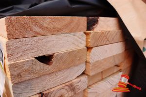 14x Lengths Of Non-Structural, Untreated Pine Timber, Approx 170 X 35mm X 3.6m
