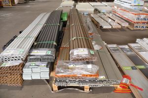 Perma Timber Wpc Composite Cladding. Mixed Brown Finish - Castellated Profile. Maintenance Free. 12 X (Mixed Boards) 200 X 5400mm. (Approx 12.96m2). Unused. Some Damage