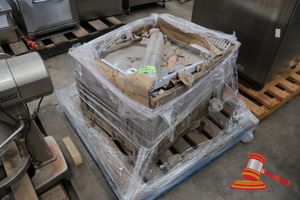 5 · COMMERCIAL GAS GRIDDLE, STAINLESS STEEL, AT80G SERIES, WITH STAND (DAMAGED PACKAGING)