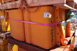 158 · MULTOTEC BEAM LINERS, 400X400X540, INCLUDES:APPROX 8 X LINER SQUARE BOTTOM DECK, YELLOW, DIMENSIONS: 1.2M X 1.2M X 700MM ON PALLET, WEIGHT: 300KG PER BUNDLE, MULTOTEC PART NO: 292656 (USED, SOME MARKS), (B9218372)
