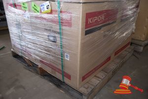 47 · 1 X NEW,KIPOR DIESEL ENGINE, AIR COOLED, MODEL NO: KM186F22E, 9HP,E/START , IN SEALED BOX.