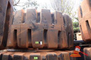 11 · 1 X EARTHMOVING TYRE, D-LUG, 65/65-57, SN: S3A002792, APPROX 3.8M DIAMETER, (SOME MARKS)