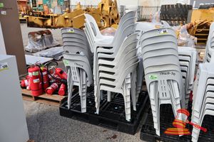 99 · APPROX 28 X MAGNUM PLASTIC STACKING CHAIRS, WHITE/GREY (SOME MARKS)
