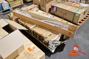 114 · 72 LIEBHERR HOUSING, 7364663, TOW HAUL DRIVE ADAPTER PLATE, 5397-18R2, BOXED, POSS UNUSED, ON A PALLET. (B7123192)