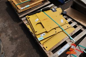 93 · KOMATSU PC750/PC800/PC850 UNDER BODY COVERS, 1 X 209-5 4-77782, 1 X 209-5 4-77792, 1 X 209-5 4-777521, 1 X 2095313671