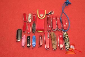 20 X Assorted Swiss And Victorinox Pocket Knives