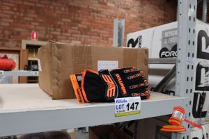 147 · BOX OF BOLLWERK GLOVES, SIZE: 2XL
