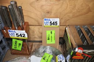 545 · STEAK KNIVES (SET OF 12)