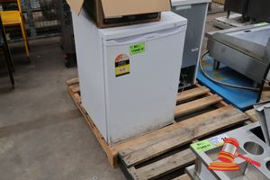 19 · 1 X WESTINGHOUSE BAR FRIDGE, ENERGY RATING 180, UNTESTED (SOME MARKS / MOULD AT BASE) 1 X CHIQ BAR FRIDGE, 85L, UNTESTED (SOME MARKS)