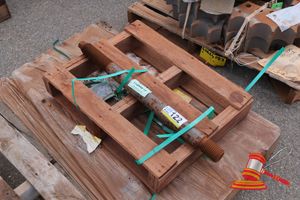 5 X Bolts 5.25 Inch Bsw, Material No 10320692, Pallet Size 1200mm X 800mm, On A Pallet