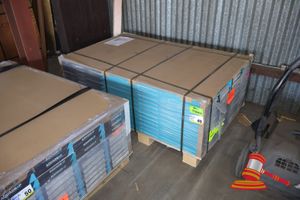 Pack: Aqua Drop Flooring, Eastern Blackbutt, 1532 X 225 X 6mm Inc 1mm Cork : Rigid Waterproof Flooring 6pcs Per Box = 2.068m2 = 46 Boxs -Total 95.12m2