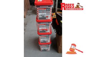 118 · 4x TUBS OF QUIKLII DECKSPACERS, CODE: DSBK40500, 500pcs PER TUB