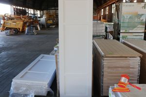 96 · 3 PANEL SHAKER PRE-PRIMED DOOR, SIZE 2340 x 820 x 35mm AS IS