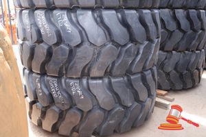 21 · 2 X TECHKING ETD 2, 29.5R 29, 2 STAR, A2, 218, L5, L2, LU