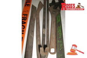 2 X Crescent 300, 450mm And Assorted Pry-Bars