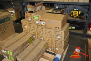 Approx 17 X Eye Lighting Wall Mount Light Fittings,P/N 250705, 250220, 1 X Coolon Dlx Emergency Industrial Led (Poss Unused, Boxed)