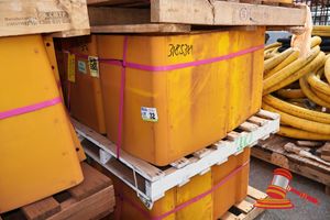 Multotec Beam Liners, 400x400x540, Includes:Approx 8 X Liner Square Bottom Deck, Yellow, Dimensions: 1.2m X 1.2m X 700mm On Pallet, Weight: 300kg Per Bundle, Multotec Part No: 292656 (Used, Some Marks), (B9218372)