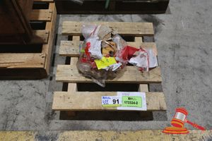 Cat, Fuel Transfer Pump, 10r9838, Wrapped, Used/Rust, On A Pallet (S44#Ritm0812454, Dr# 1606)