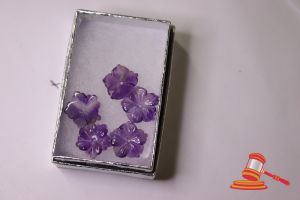 110 · AMETHYSTS CARVED FLOWERS