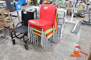 14 · 6 X STACKABLE CHAIR, COLOURED PLASTIC SEAT WITH METAL LEGS, COLOURS: RED, GREEN, YELLOW, BLUE