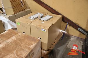 352 · ASSORTED FILTERS AND INDUSTRIAL PARTS, APPROX 4 X BOXES, INCLUDES: FLEETGUARD FS1242 FUEL/WATER SEPARATOR (CUMMINS 3355813), 4 X BALDWIN AIR FILTERS, 2 CABIN FILTERS, APPROX; 46CM L X 20 CM W (POSS UNUSED, BOXED, ON A PALLET. (S44#4974672430/A), (DR#1733)